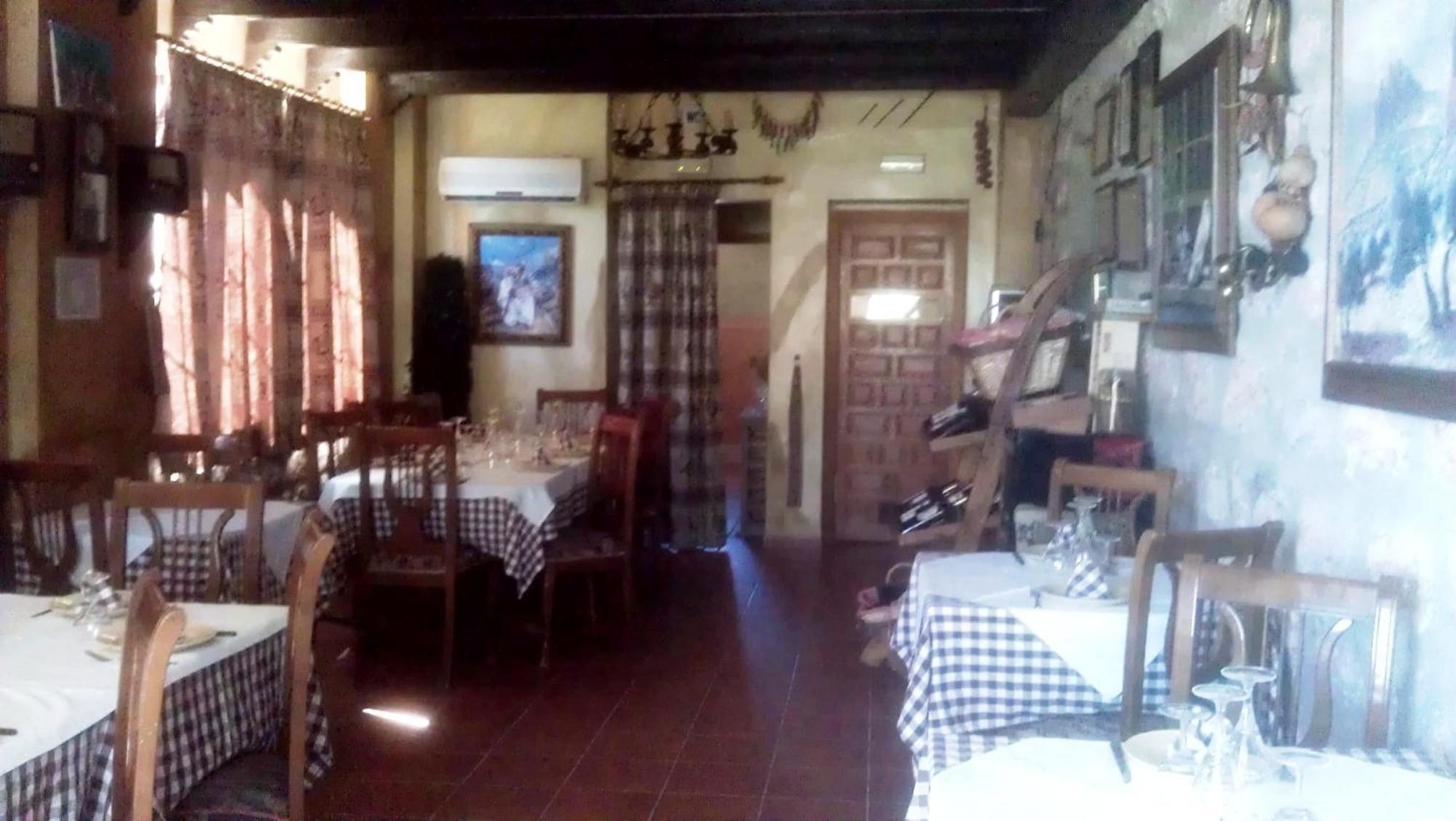 Alojamiento Rural La Caseria De Piedra Restaurante Jaen Ngoại thất bức ảnh