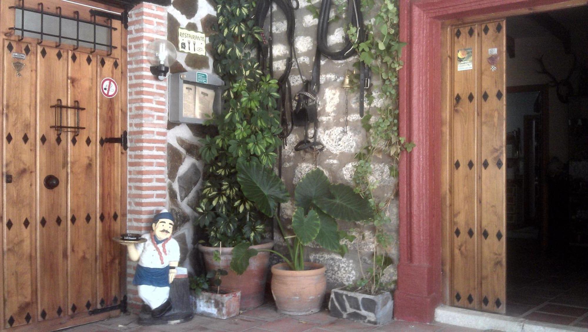 Alojamiento Rural La Caseria De Piedra Restaurante Jaen Ngoại thất bức ảnh
