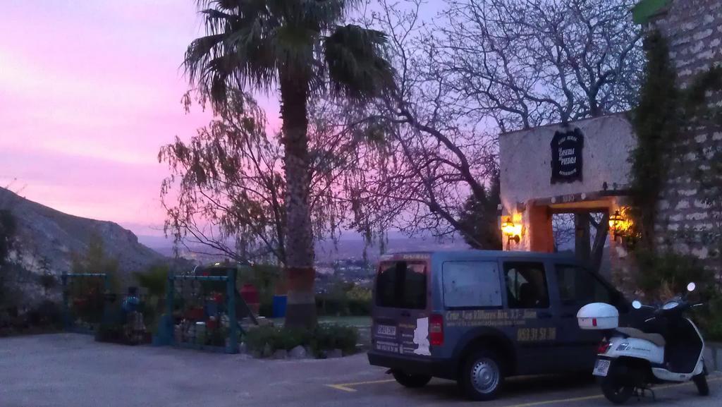 Alojamiento Rural La Caseria De Piedra Restaurante Jaen Ngoại thất bức ảnh