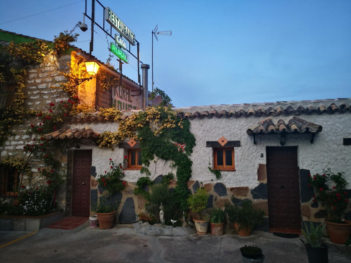 Alojamiento Rural La Caseria De Piedra Restaurante Jaen Ngoại thất bức ảnh
